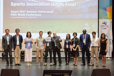 The Jury Panel and HYPE Foundation together with winner "ChaseWind" (Photography by 2017 Taipei Summer Universiade Conference Organizing Committee)