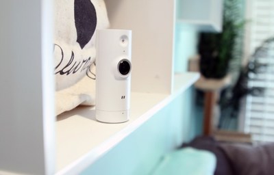 The D-Link Mini HD Wi-Fi Camera comes in a very unique and sleek design, allowing it to blend in with the decorations in any home.