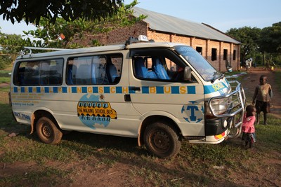 Routific's software is optimizing routes for this school bus so children in eastern Uganda can get to school as quickly and efficiently as possible. (CNW Group/Routific)