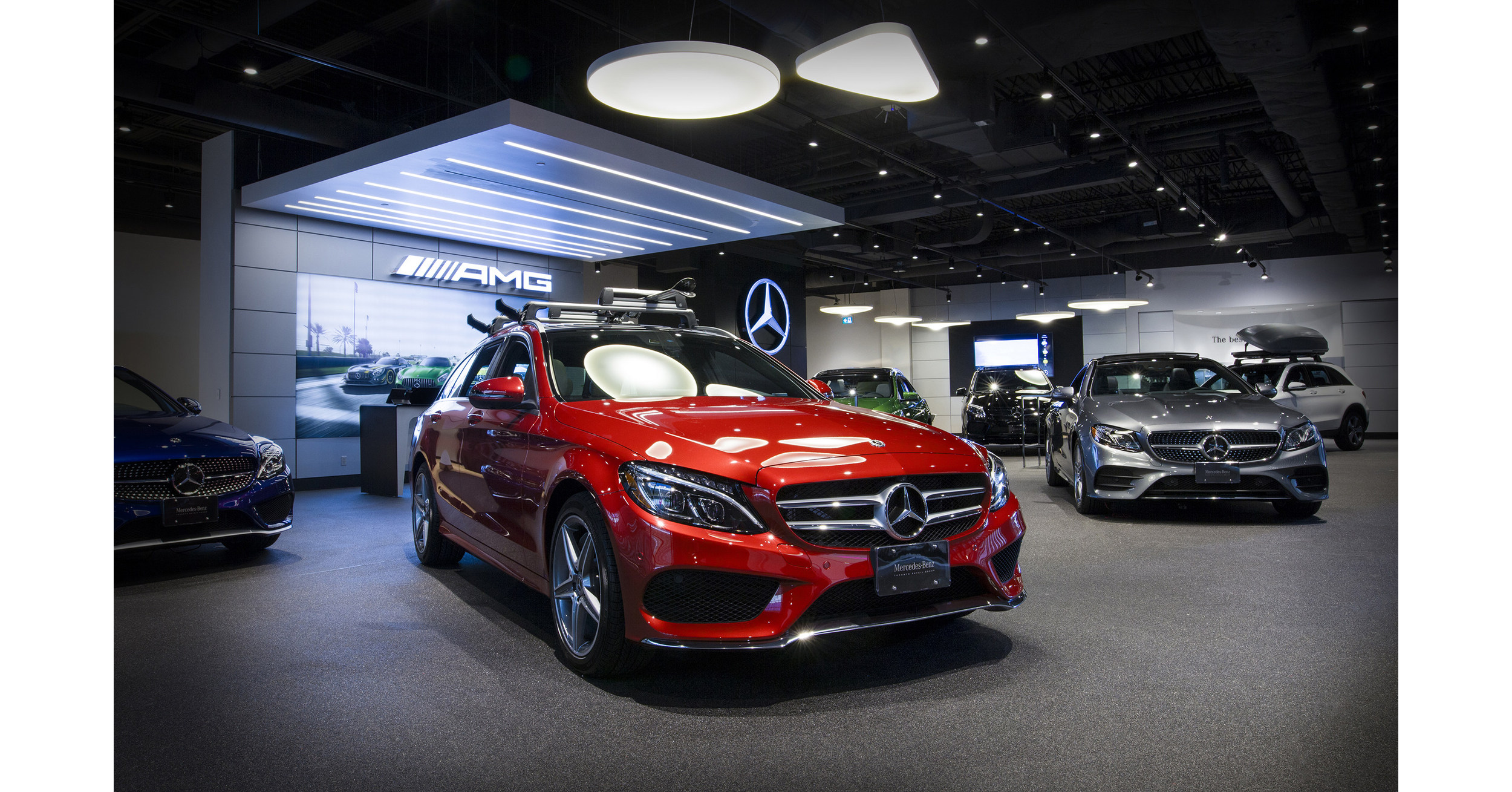 Mercedes Benz Canada Opens New Retail Space In Cf Markville