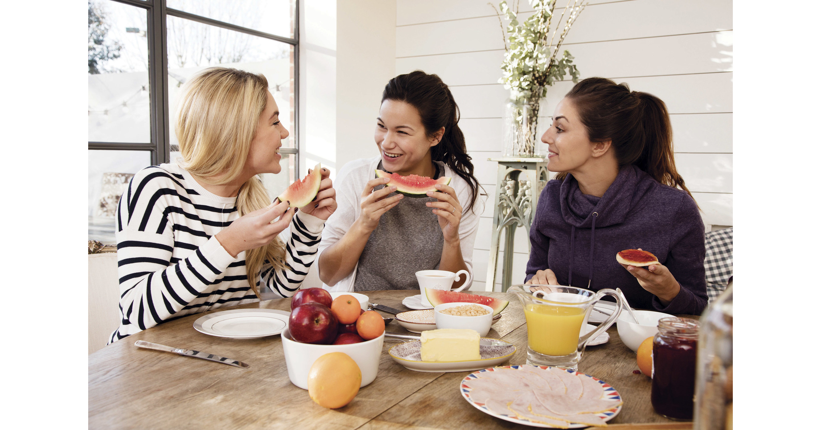 Lifestyle это. Завтрак вместе. Завтракать вместе с подругой. Картинки для карты желаний совместный завтрак. Healthy Lifestyle people.