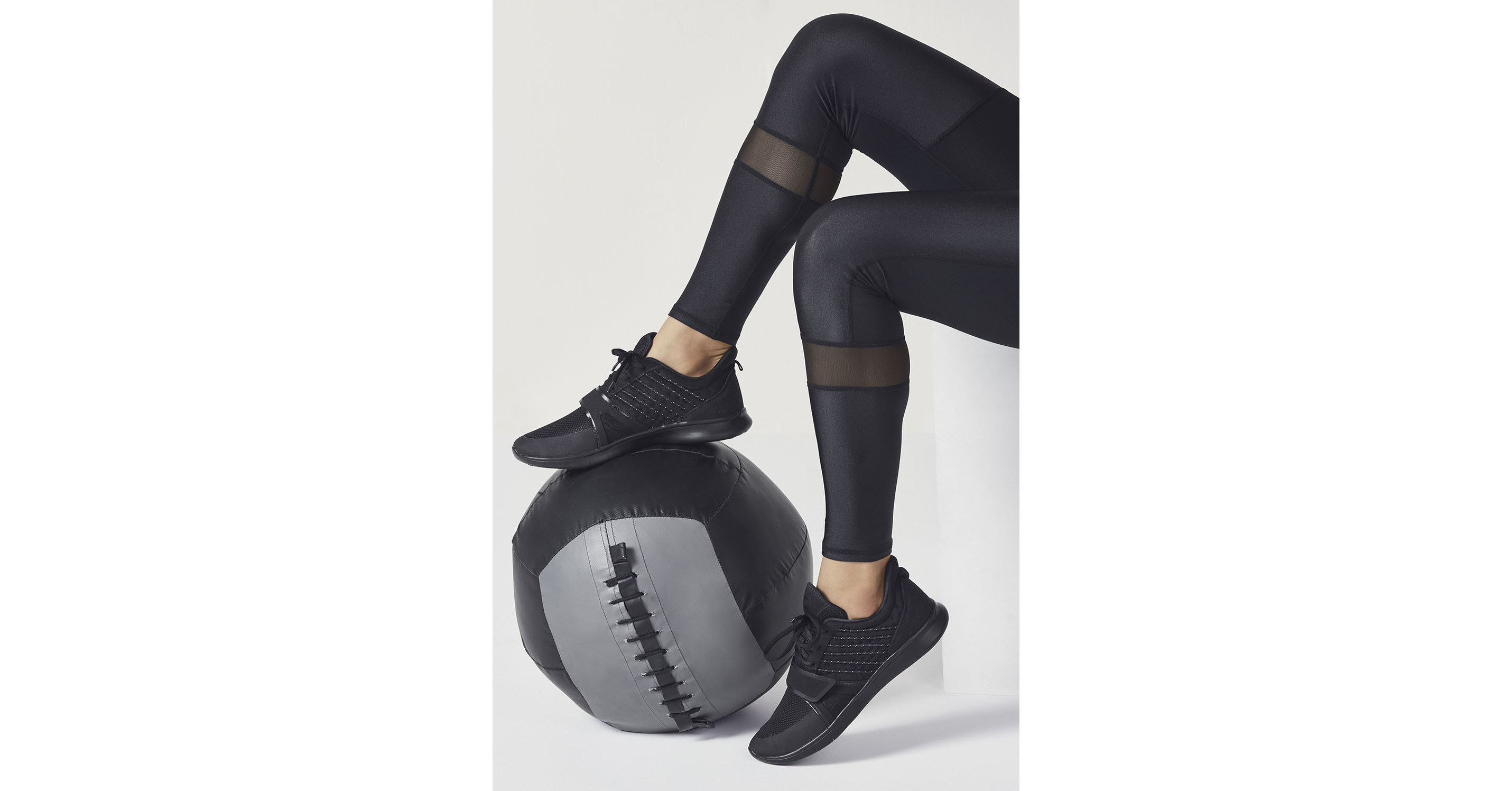 Kate Hudson's Fabletics Launches Footwear