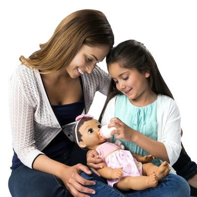 Luvabella is so lifelike and easy to love, they’re great preparation for children waiting to welcome a new sibling into the family. (CNW Group/Spin Master)