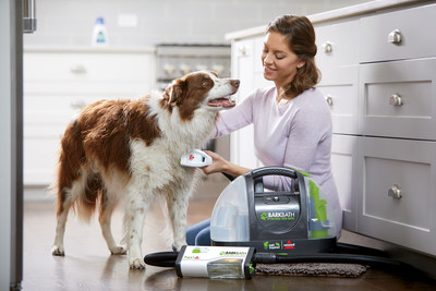 BarkBath, BISSELL's first dog washing system, launches in Canada. (CNW Group/BISSELL Canada)