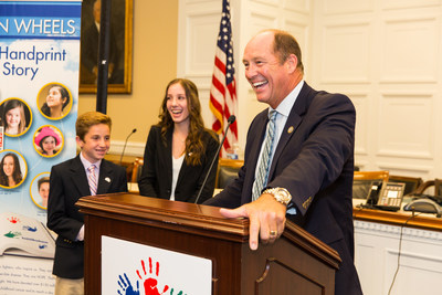 (Right picture) Hope On Wheels Youth Ambassadors Ryan Darby, Hannah Adams and Rep. Ted Yoho (R- FL)