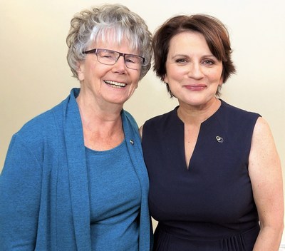 Marie-Thérèse Fortin fera équipe avec Béatrice Picard, marraine des Petits Frères depuis 10 ans. (Groupe CNW/Les Petits Frères)