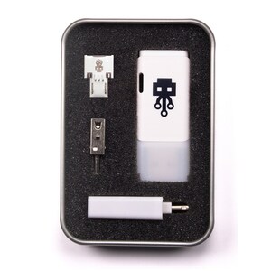 Flagship Killer: USBKILL V3 Demonstrates iPhone 8 &amp; Samsung Note 8 Vulnerable to USB Surge Attacks