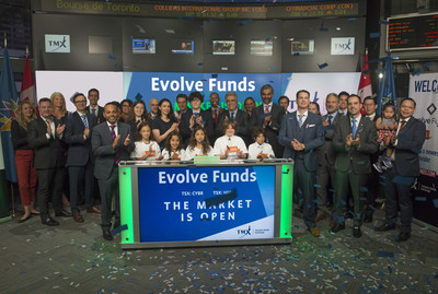 Raj Lala,  President & CEO, Evolve Funds, joined Ungad Chadda, President, Capital Formation, Equity Capital Markets, TMX Group to open the market to launch Evolve North American Gender Diversity Index ETF (HERS) and Evolve Cyber Security Index ETF (CYBR). Evolve Funds provides Canadian investors with investment solutions and access to some of the world’s largest investment managers. HERS and CYBR commenced trading on Toronto Stock Exchange on September 20, 2017. (CNW Group/TMX Group Limited)