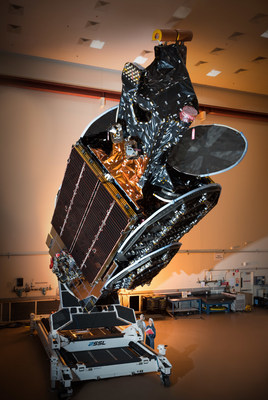 AsiaSat 9 in launch configuration at SSL spacecraft manufacturing facility in Palo Alto, Calif. (CNW Group/SSL)