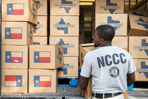 AmeriCorps Responds to Hurricane Maria; Strengthens Ongoing Recovery in Texas and Florida