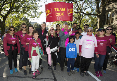 Victor Dodig, President & CEO, CIBC, and Christina Kramer, Senior Executive Vice-President and Executive Run Sponsor, CIBC, are joined by CIBC Run for the Cure participants. (CNW Group/CIBC)