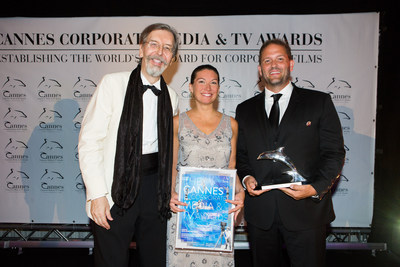 British International School of Chicago, Lincoln Park's Director of Admissions and Marketing, Erin Woodhams, with CEO Jeremy Richter of Richter Studios Accepting Silver Dolphin for the 2017 Cannes Corporate Media & TV Awards Festival. Photo Credit: Felipe Kolm | Warda Network