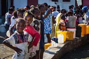 Matthew : un an après le passage de l'ouragan, les enfants en Haïti sont encore vulnérables aux catastrophes naturelles