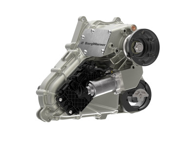 BorgWarner’s highly efficient, pre-emptive on-demand transfer case provides superior AWD function and precise torque distribution for the new Range Rover Velar premium SUV.