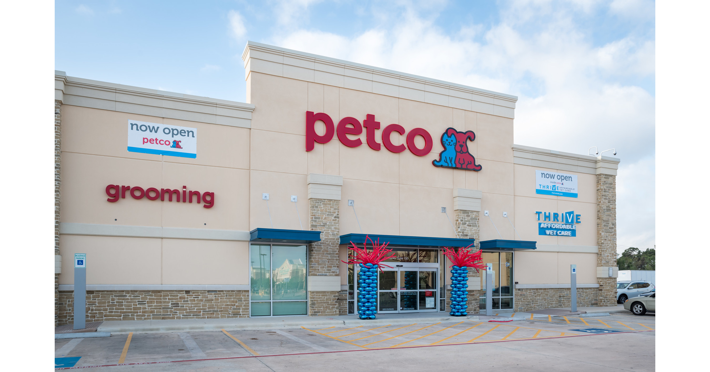 Petco Expands Pet Services Offerings to Include Complete Vet Care