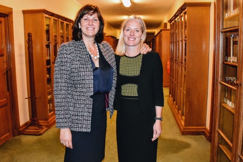 The Minister of Environment and Climate Change, Catherine McKenna, and her counterpart from the United Kingdom, Minister of State for Climate Change and Industry, Claire Perry, following a meeting at the Houses of Parliament in London. (CNW Group/Environment and Climate Change Canada)