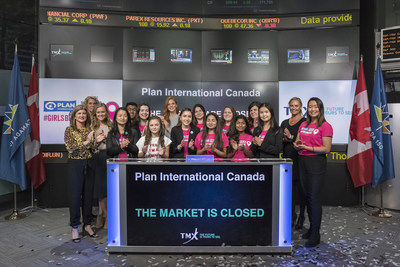 'Suits' star and Plan International Canada Celebrated Ambassador, Sarah Rafferty, author and former Conservative Leader, the Honourable Rona Ambrose, and Plan International Canada President and CEO, Caroline Riseboro, join a group of supporters and youth ambassadors to ring the closing bell at the Toronto Stock Exchange and round out the sixth International Day of the Girl. (Photo: Geoff Parkin) (CNW Group/Plan International Canada)