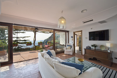 Exclusive to Carrington Italia, Villa Gaia is one of Positano's premiere villas and also one of the few properties in Positano that enjoys a privileged position overlooking the sea and town with minimal steps leading to its entrance from the street level. Villa Gaia is the ideal retreat for a small group or family looking to delight in the tranquility of Positano life.