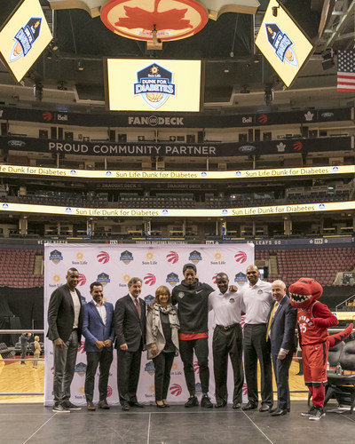 Sun Life Financial, Toronto Raptors, NBA Canada and Boys and Girls Clubs of Canada team up to launch Sun Life Dunk for Diabetes. (CNW Group/Sun Life Financial Inc.)