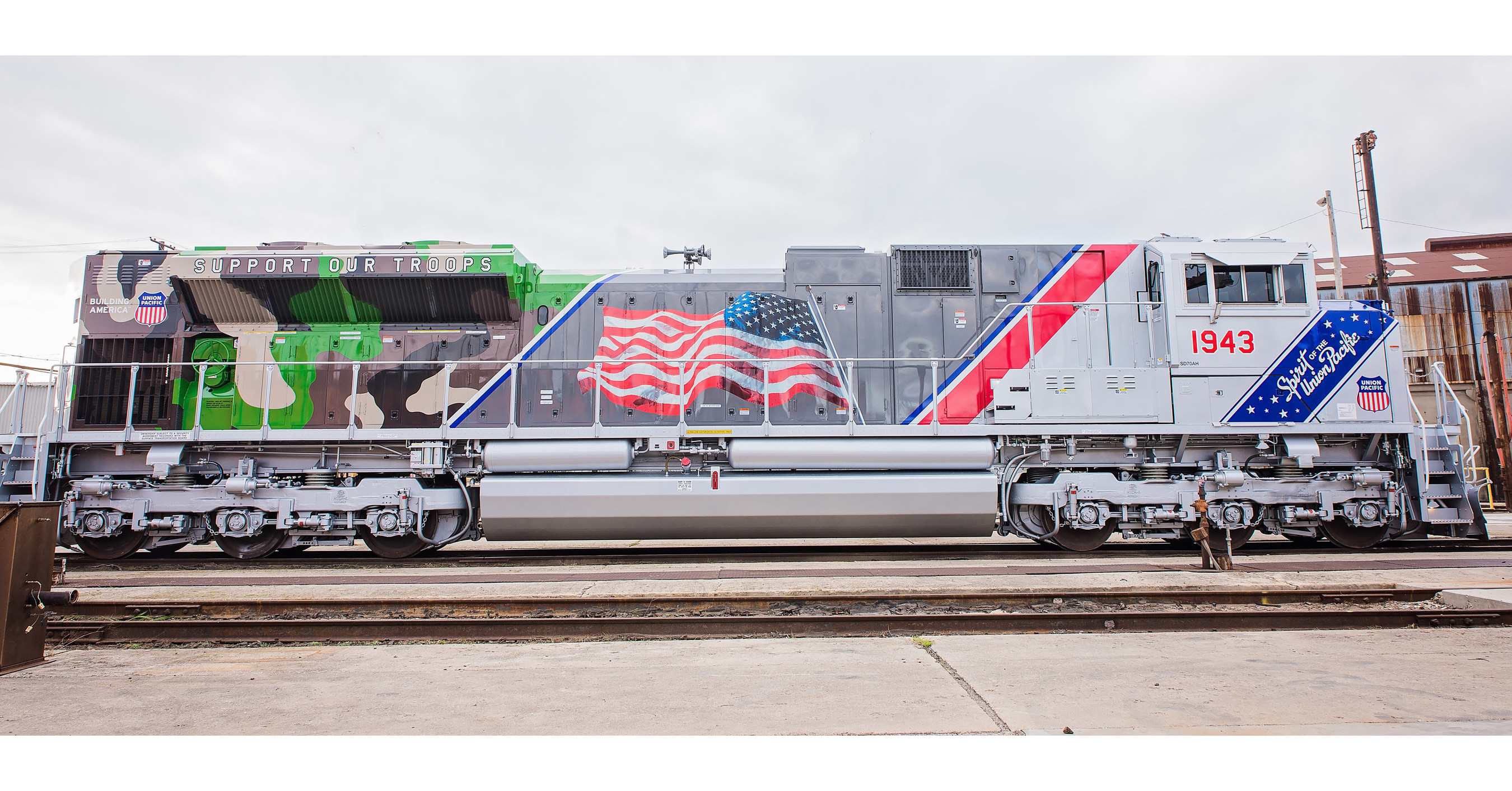 Union Pacific Unveils Commemorative Locomotive Honoring U 