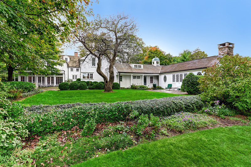 Luxury Auction Sale Of Historic Estate On 24 Acres In Redding Ct