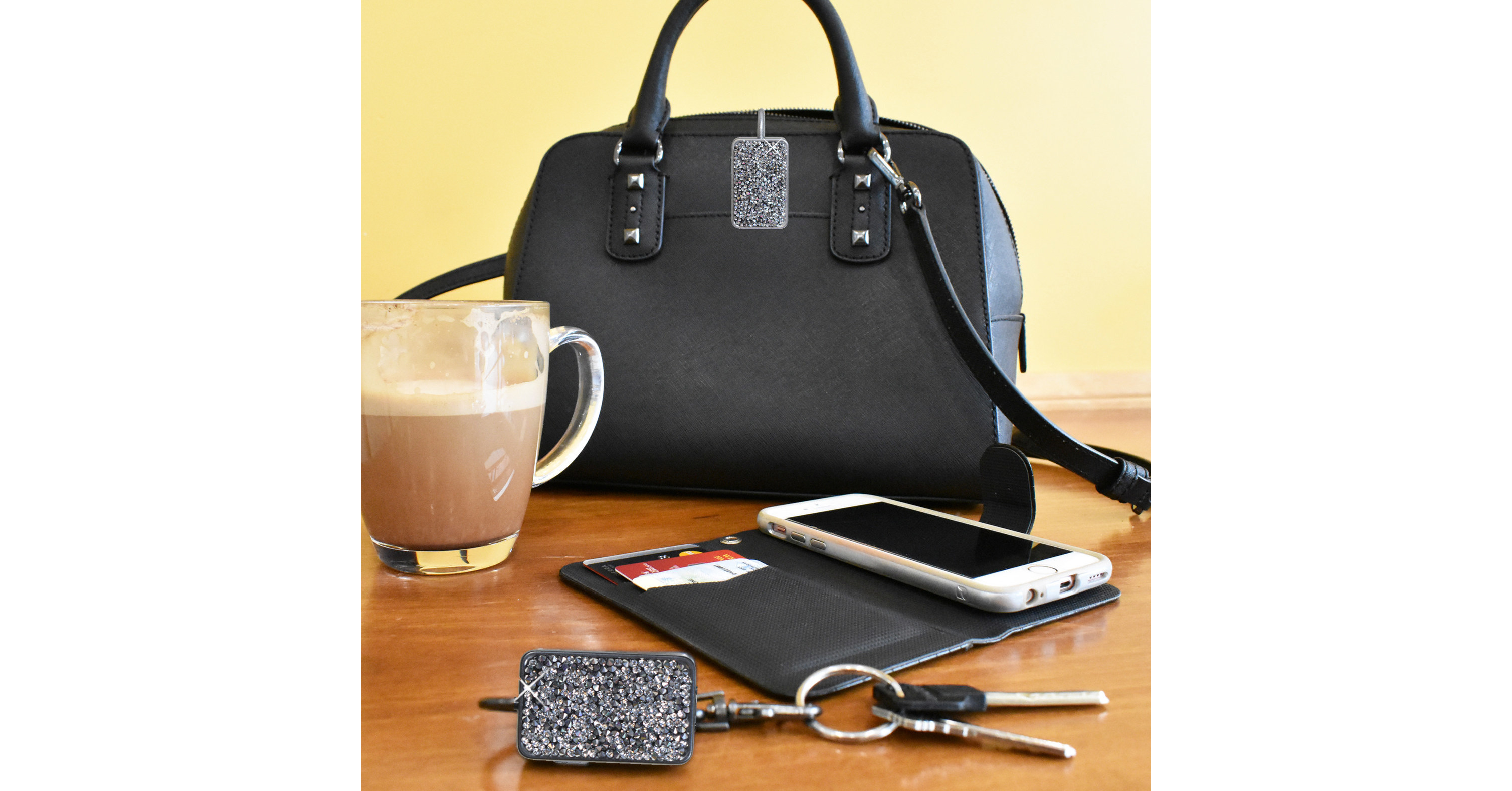 Finders Key Purse Plus™ Brings Safety Into the Bluetooth Tracking Space