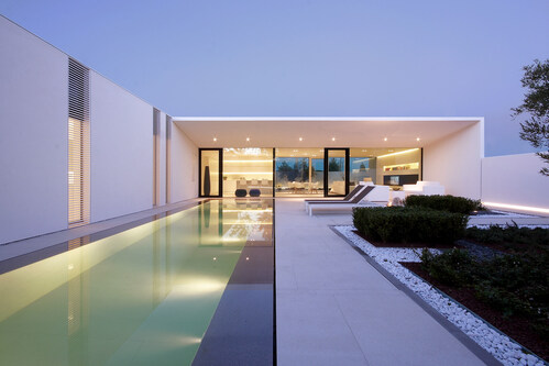 A residential design features Mosa tiles used indoors and out in a beachfront villa in Italy.