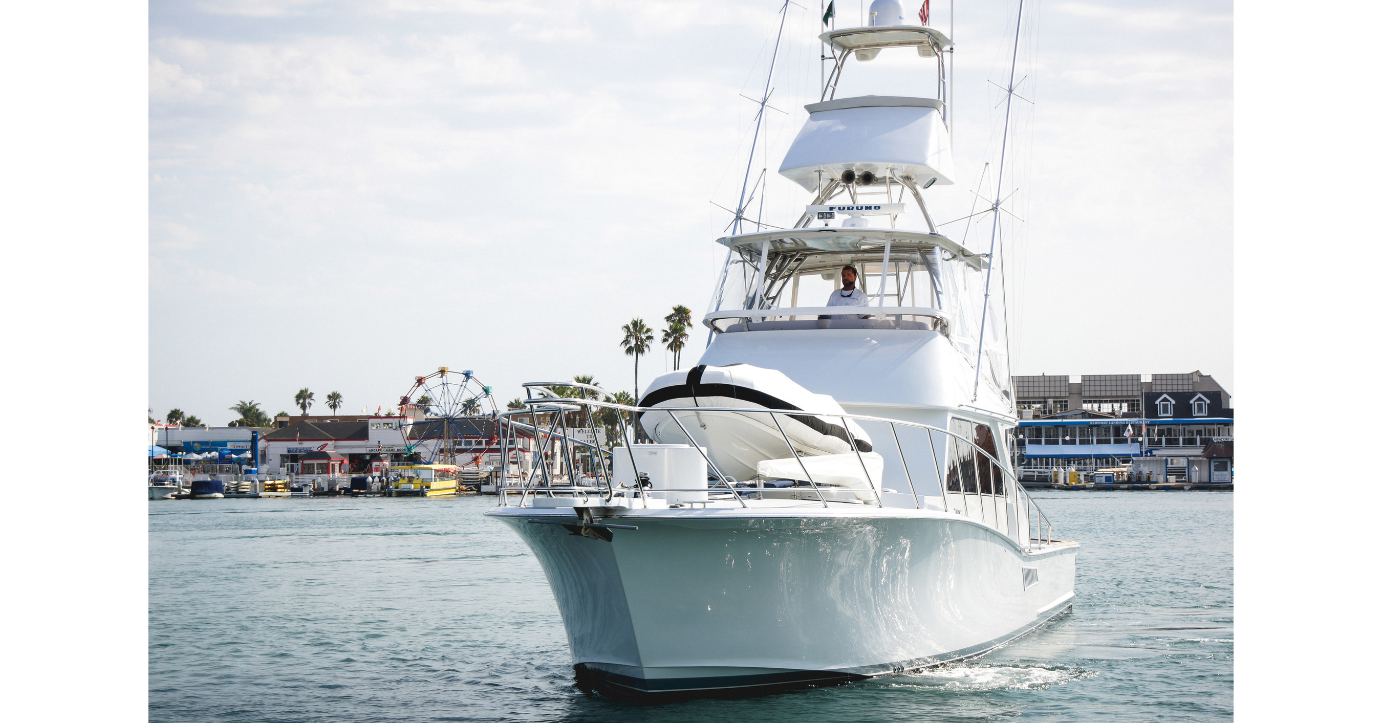 Flexible boat enclosures made with Covestro LLC polycarbonate enhance