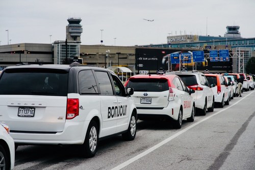 365 taxicabs say "Bonjour" at Montréal-Trudeau (CNW Group/Aéroports de Montréal)