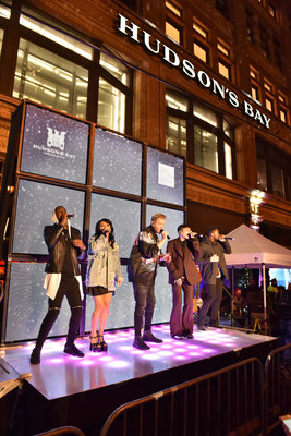 Pentatonix delivers show-stopping performance to celebrate the unveiling of Hudson’s Bay and Saks Fifth Avenue 2017 Holiday Windows (CNW Group/Hudson's Bay)
