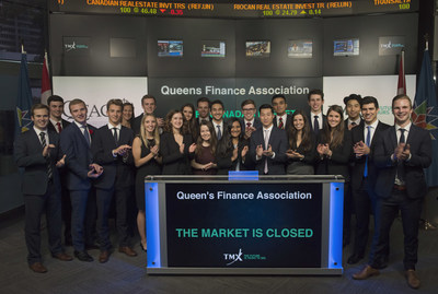 Friday, November 3, 2017: Queen's Finance Association Conference 2017 (QFAC) Closes the Market - Kanak Nagee, Co-Chair, Queen's Finance Association, joined Deanna Dobrowsky, Vice President, Regulatory, TMX Group to close the market. In its 11th year, QFAC is a student-run conference focused on providing students with practical knowledge of finance and the capital markets to help facilitate their transition into careers in the financial services industry. The conference feature keynote addresses, interactive workshops, and a M&A simulation in addition to luncheons, dinners, and evening social events. The conference takes place at Fairmont Royal York in Toronto, Ontario and will run from November 2-5. For more information please visit www.qfac.ca/ (CNW Group/TMX Group Limited)