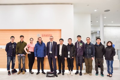 Diretores da Chery e Vice CEO da Bosch Sr. Gaenzler (PRNewsfoto/China.com)