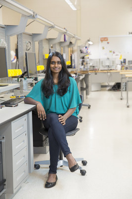 Seventeen year-old Kavya Kopparapu is the inventor of Eyeagnosis, a 3-D printed lens system and mobile app and MediKey mobile app, which lets EMTs quickly and securely pull medical information from unconscious patients’ smartphones.