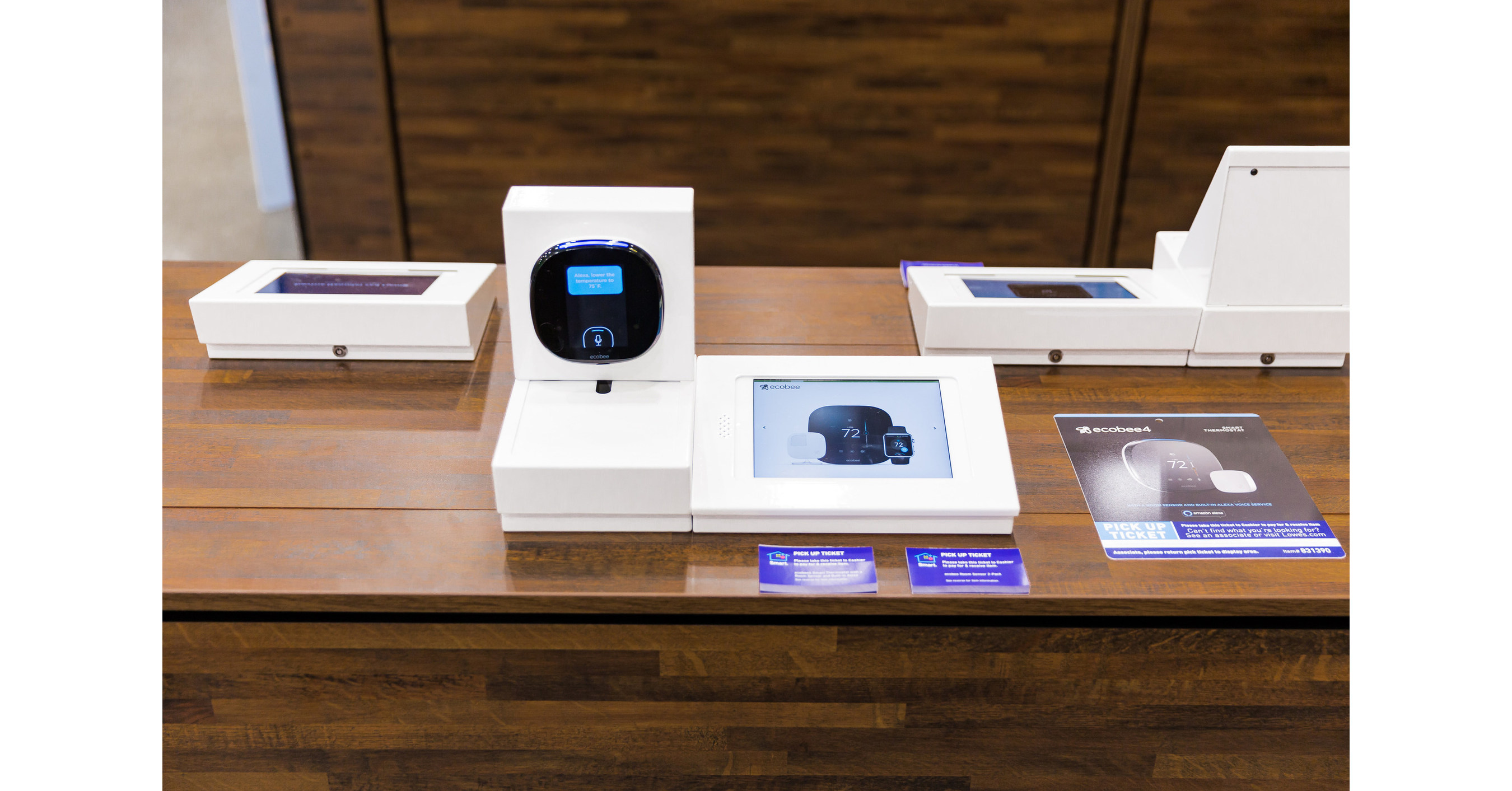 Lowe's Collaborates With b8ta to Deliver Experiential Retail That  Simplifies Smart Home Shopping