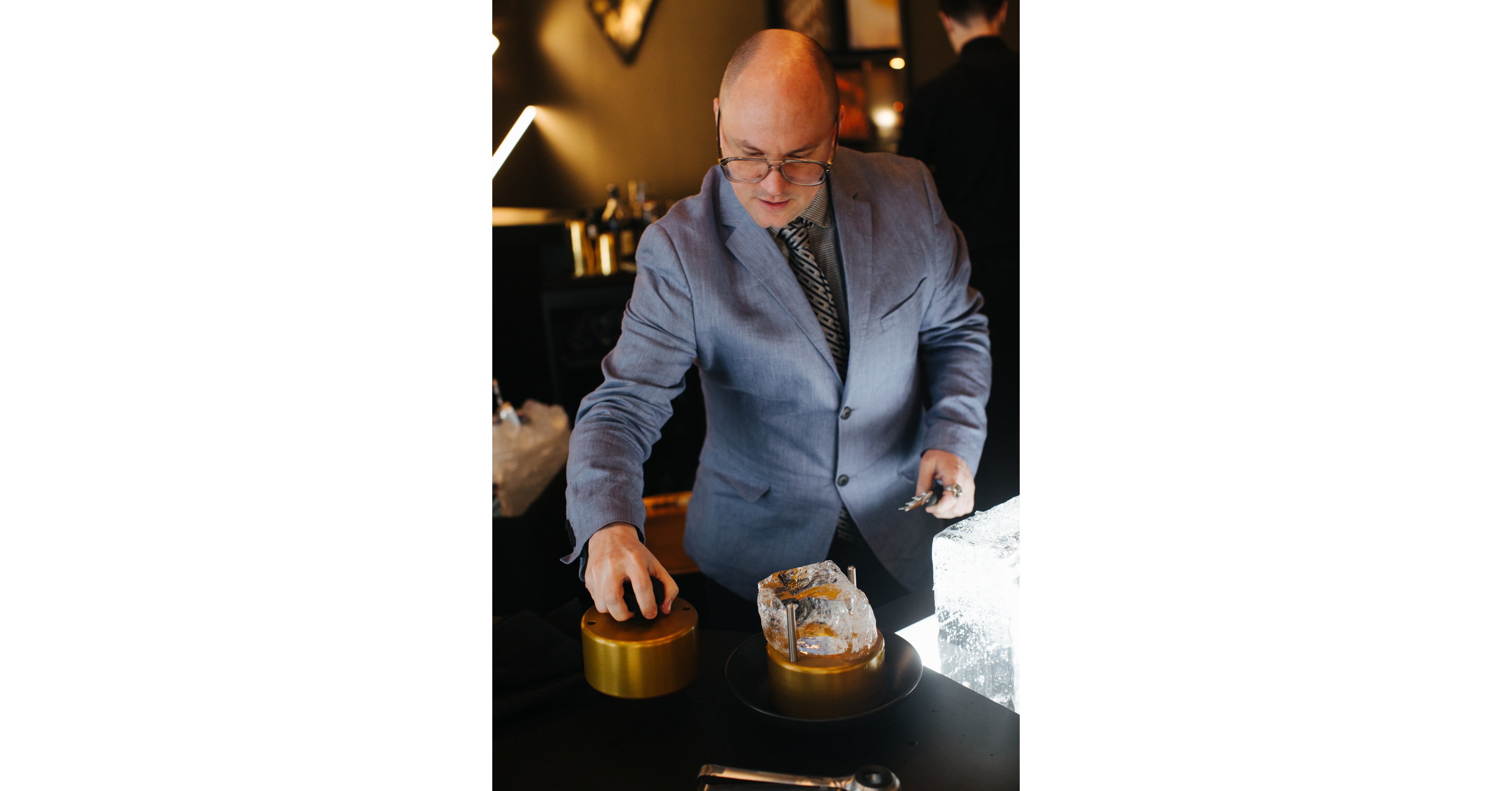 Moët Hennessy unveils Cravan, an exceptional cocktail bar in the heart of  Paris' Left Bank - LVMH