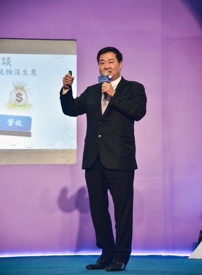 One of the exhibitor owner, Chang Fang-Jung, President of DLJ Group was also the speaker of 1st day series seminars. (PRNewsfoto/UBM Asia Ltd., Taiwan Branch)