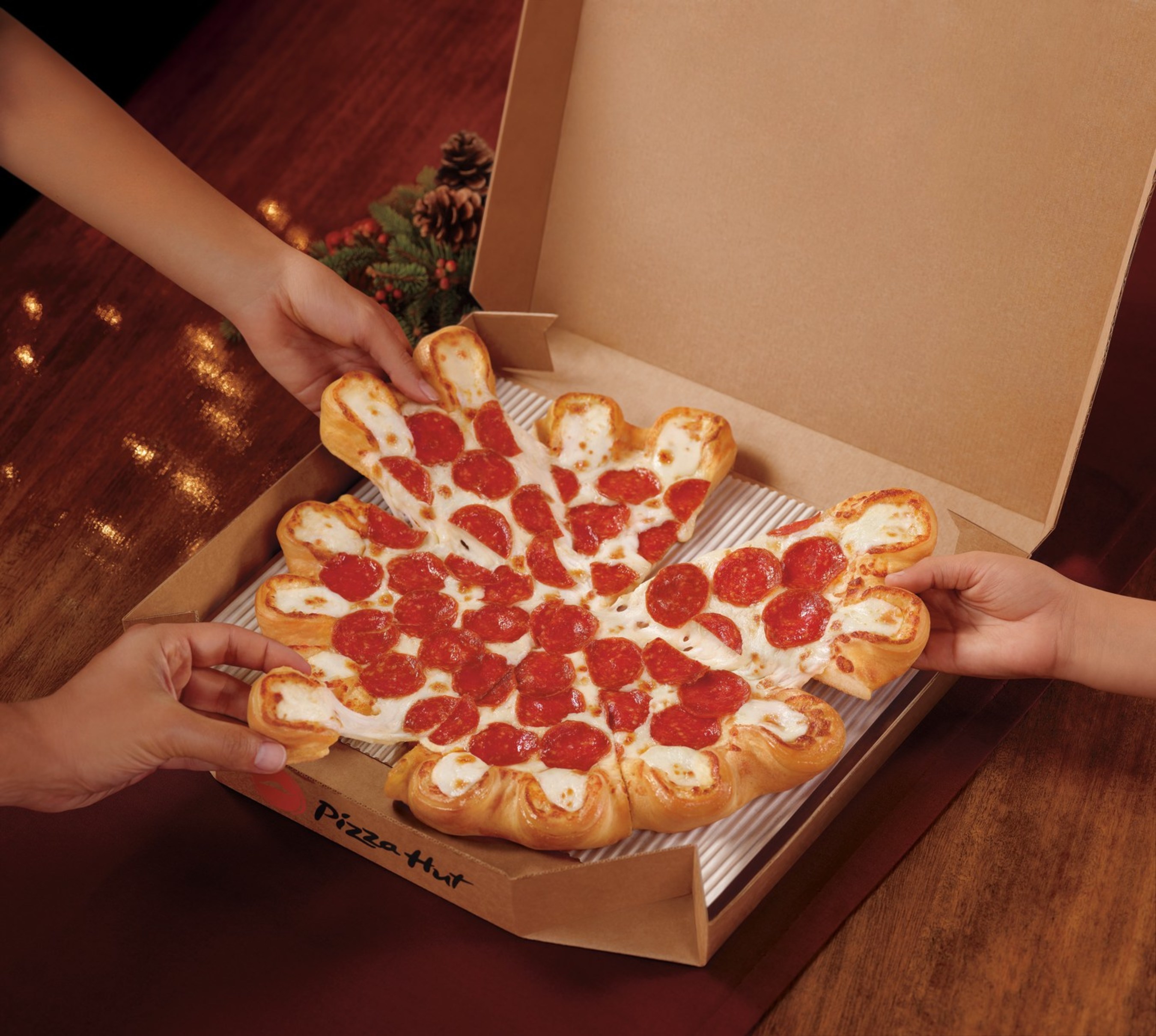 Tis The Cheese N Pizza Hut Launches The Ultimate Cheesy Crust Pizza Because The Holidays Are Better With Cheese