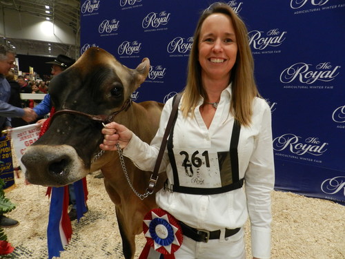 Photo of Annette Ostrom and Martha – R.I. Tennison photo (CNW Group/Royal Agricultural Winter Fair)