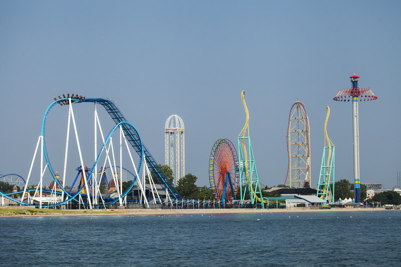 Cedar Fair Parks - Knott’s Berry Farm and Cedar Point - Honored with ...