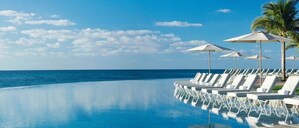 Lighthouse Pointe at Grand Lucayan Offers Limited-Time Black Friday/Cyber Monday Special