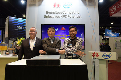 William Dong, Vice President of the Data Center Solution Marketing Dept of Huawei EBG (center), Mark Spargo, Global HPC Sales Director, Intel Data Center Sales Group (left), and Jeff ErnstFriedman, Program Manager, OpenHPC (right) attend Huawei FusionServer V5 4-socket server release ceremony.