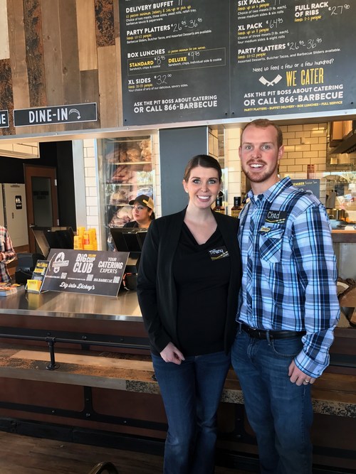 Tiffany Oder and Chad Burge open their newest Dickey's Barbecue Pit location in Avondale, AZ. (PRNewsfoto/Dickey's Barbecue)