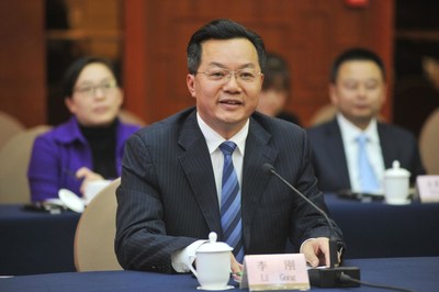 Li Gang, Secretary of the CPC Zigong Municipal Committee, addresses the press conference