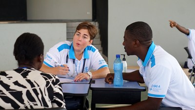 A medical team from the George Washington University School of Nursing, the U.S., is providing medical check-ups during Sae-A Trading's 5th medical mission in Haiti.