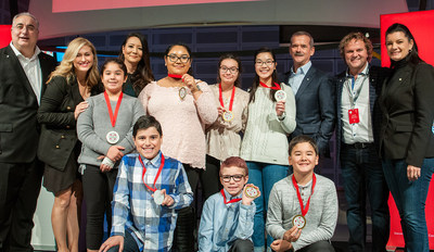 Seven inspiring HSBC Future Leaders from across Canada with guests Col. Chris Hadfield, Ziya Tong (Discovery Channel), Larry Tomei (HSBC), Kim Toews (HSBC) at a special recognition event held at the Ontario Science Centre in Toronto, Saturday, September 18. (CNW Group/HSBC Bank Canada)