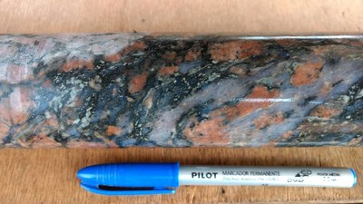 Figure 5: Brittle vein zone in granite. (CNW Group/Meridian Mining S.E.)