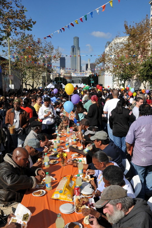 Fred Jordan Mission’s Thanksgiving Banquet For The Poor