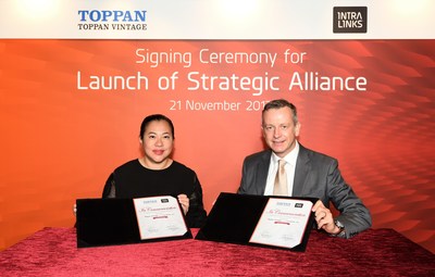 Christabel Lee, Managing Director, Toppan Vintage Limited (Left) and Allan Robertson, Senior Vice President, Asia Pacific, Intralinks (Right)