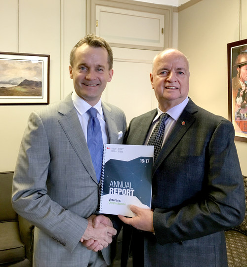 Minister of Veterans Affairs and Associate Minister of National Defence Seamus O’Regan and Veterans Ombudsman Guy Parent (CNW Group/Veterans Ombudsman)