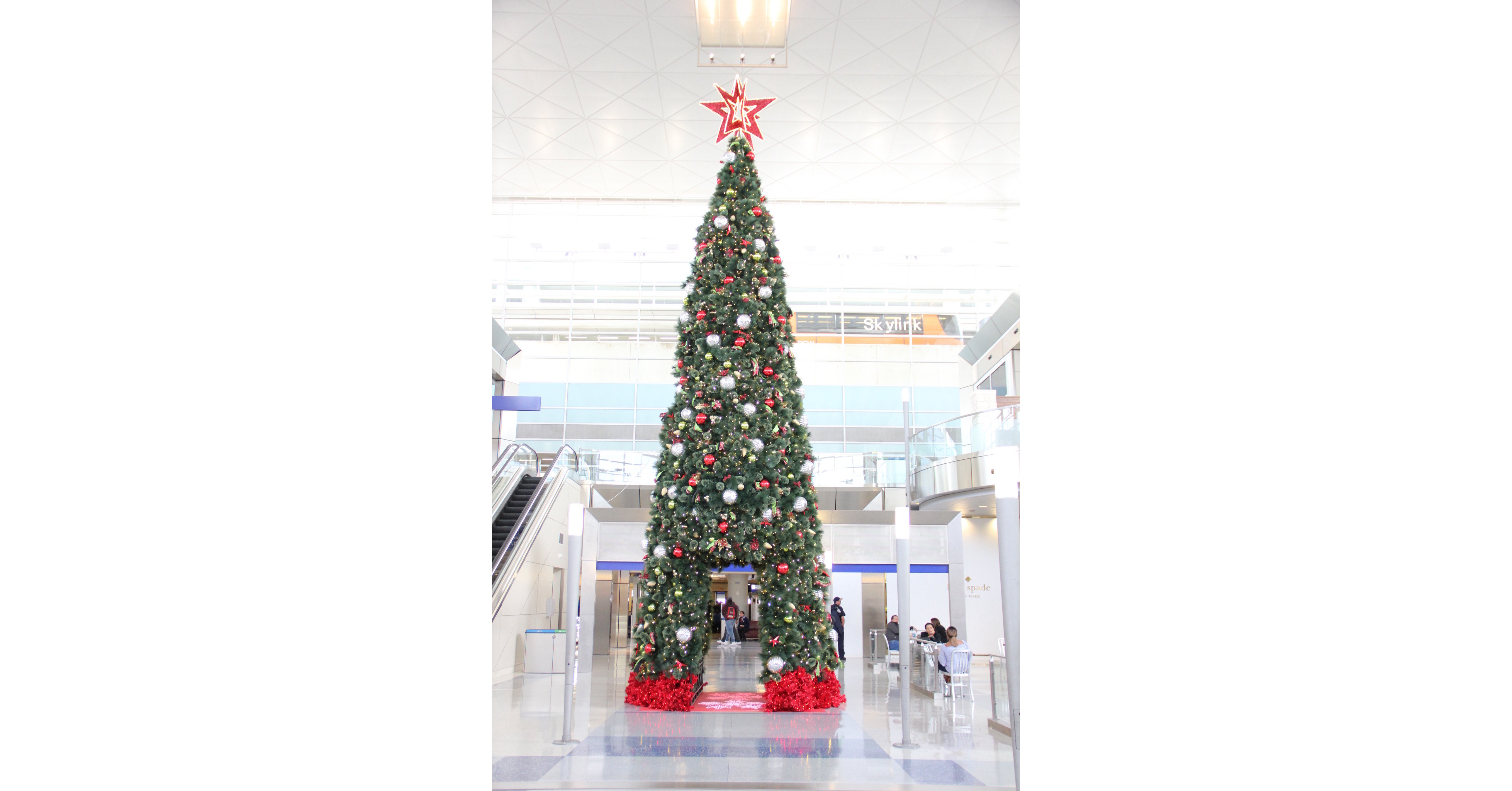 Dallas Fort Worth International Airport Kicks Off Holiday Travel Season